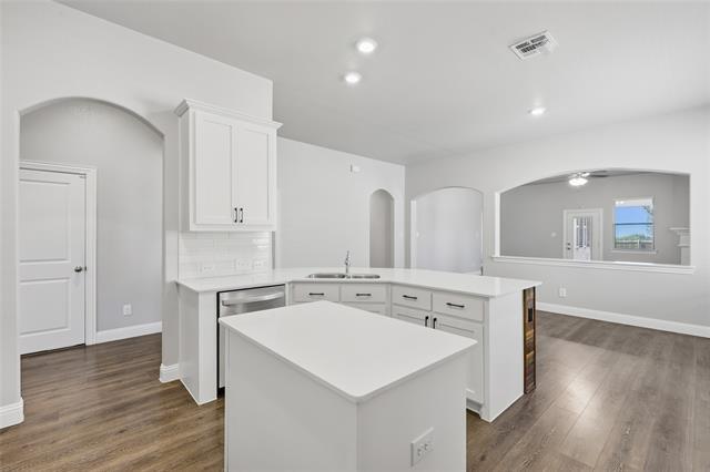 Building Photo - 1424 Green Valley Wy