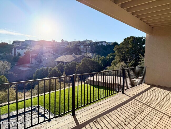 Building Photo - 2207 Sequoia Dr