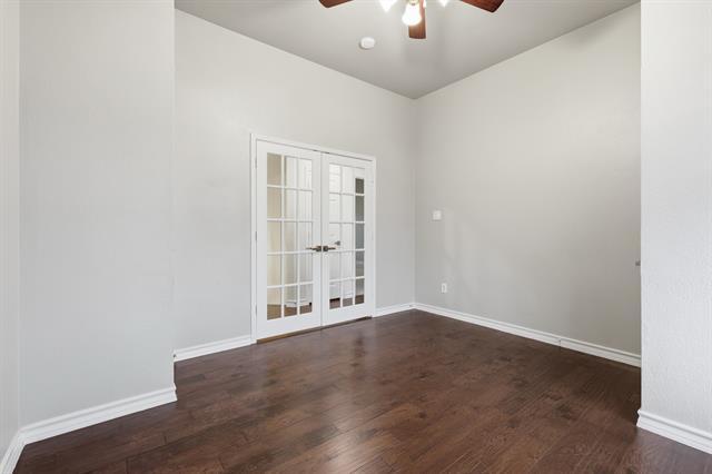 Building Photo - 3705 Menard Dr