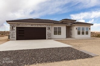 Building Photo - Beautiful, Brand-New 4 Bedroom Home in Scenic AZ