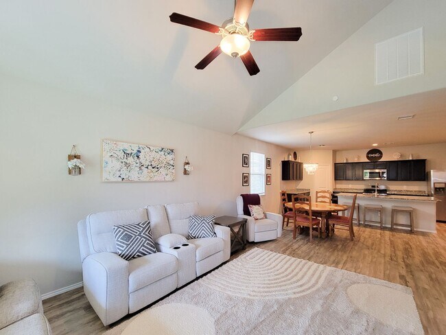 Building Photo - 11432 Green Cay Ln