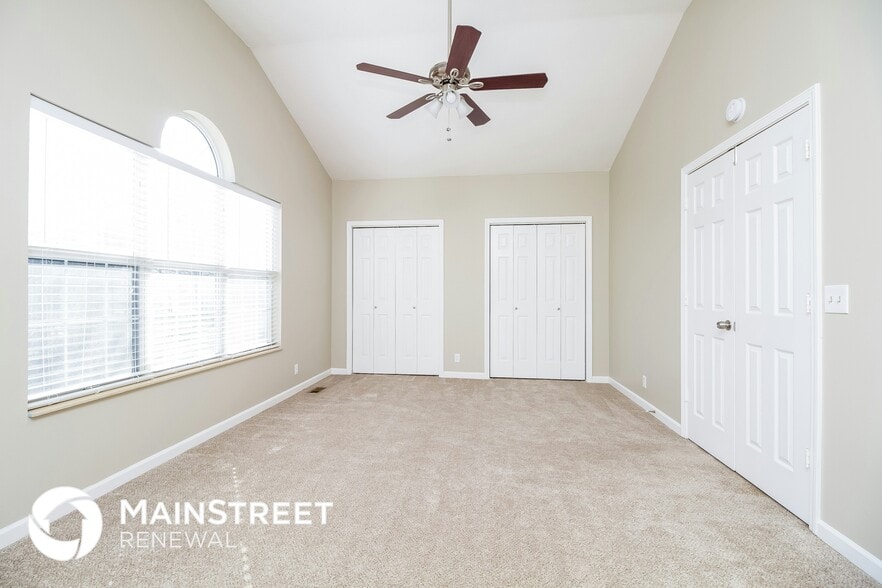 Building Photo - 1121 Burlingame Ct