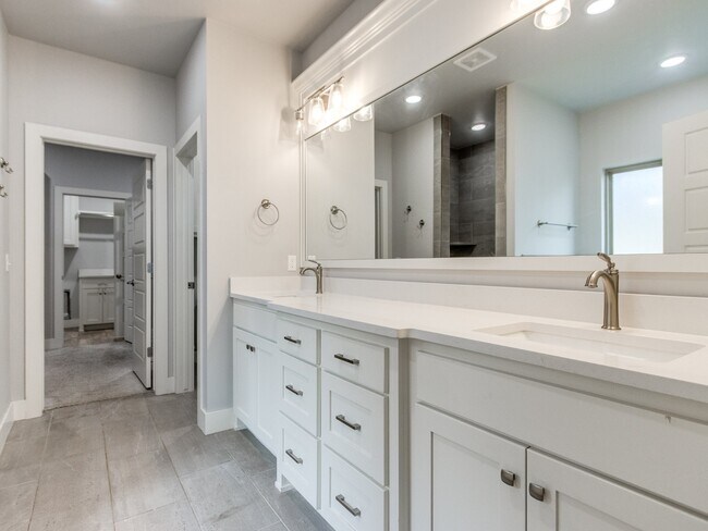 Building Photo - 14525 Rochefort Ln