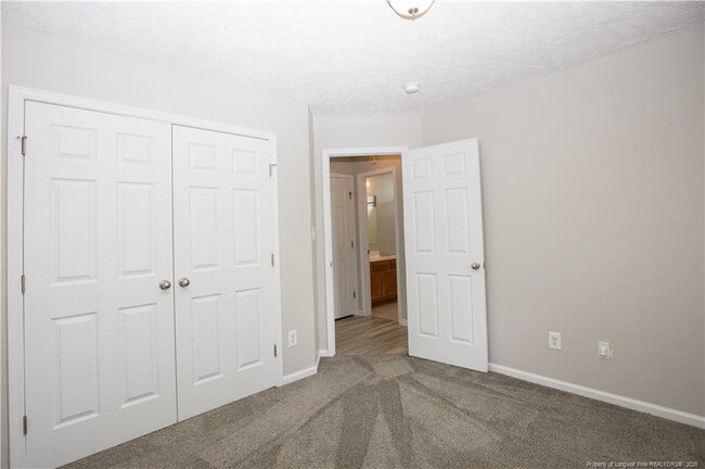 Building Photo - 196 Lochwood Dr