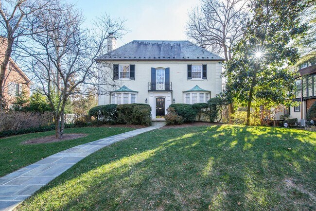 Primary Photo - 4910 Hillbrook Ln NW