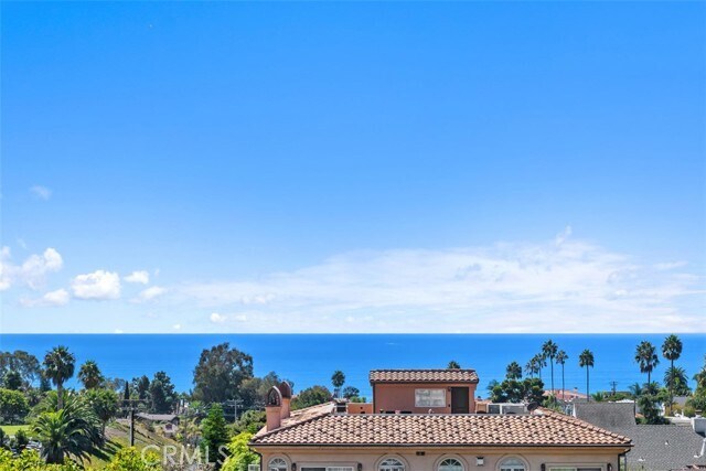 Building Photo - 26509 Via Sacramento