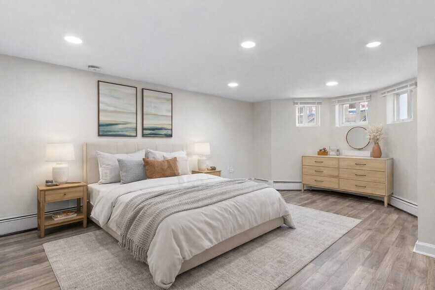 Building Photo - 336 Madison Ave