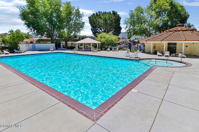 Building Photo - 2585 Northshore Ln