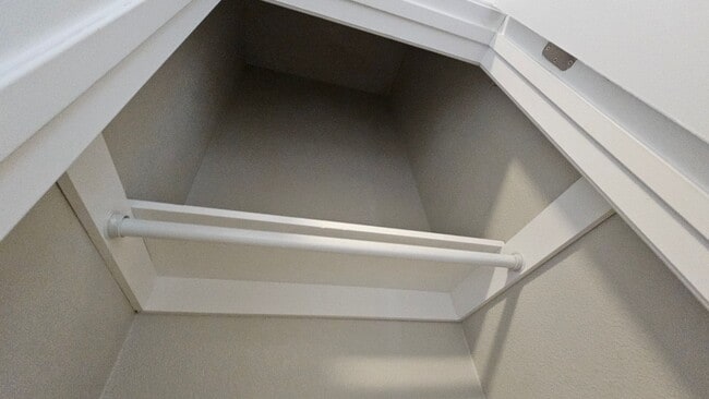 Building Photo - 2115 Glenwood Ln