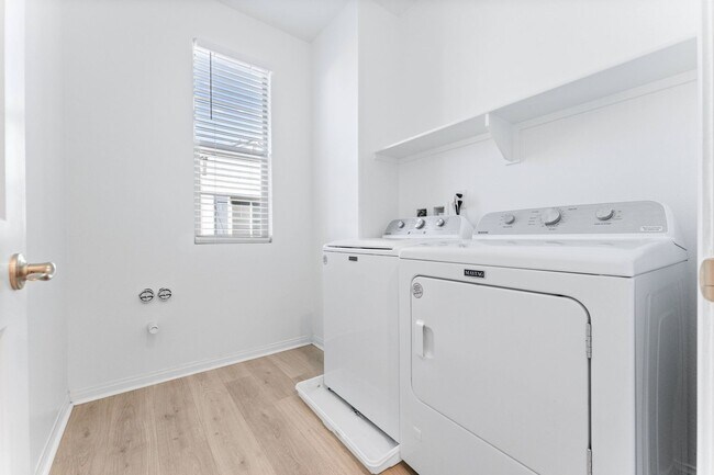 Building Photo - 16616 Strategy Pl