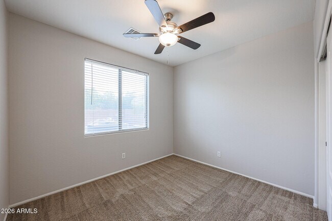 Building Photo - 16205 W Gibson Ln