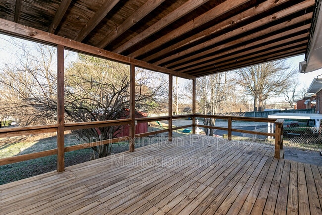 Building Photo - 145 Newcastle St