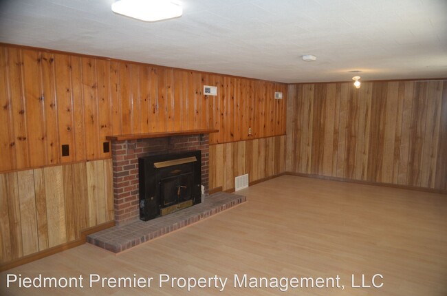 Building Photo - 3 br, 3 bath House - 4757 Kester Mill Road