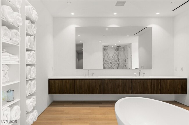 Building Photo - 14 Magic Stone Ln