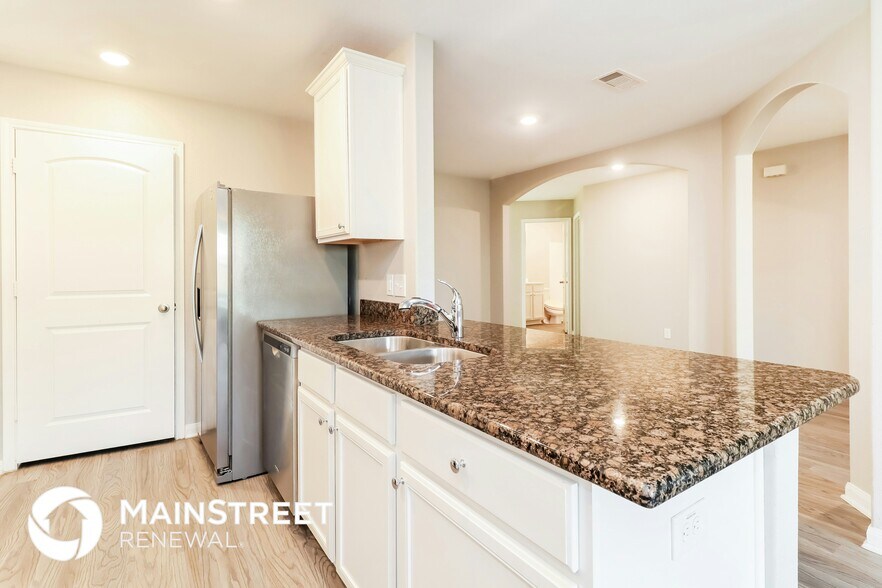 Building Photo - 23014 Bellini Dr