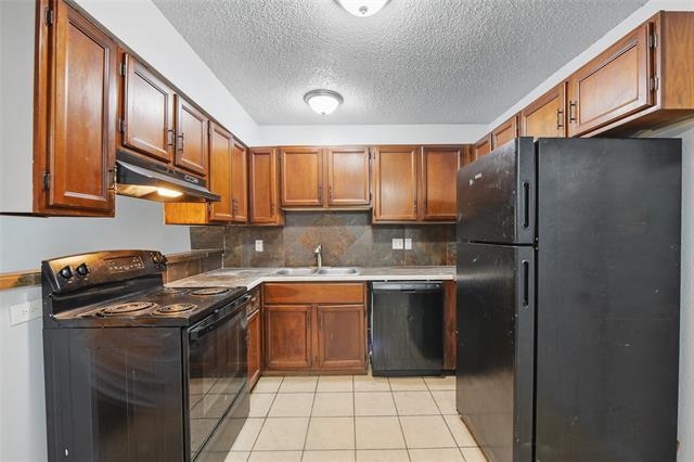 Building Photo - 4923 Miller Ave