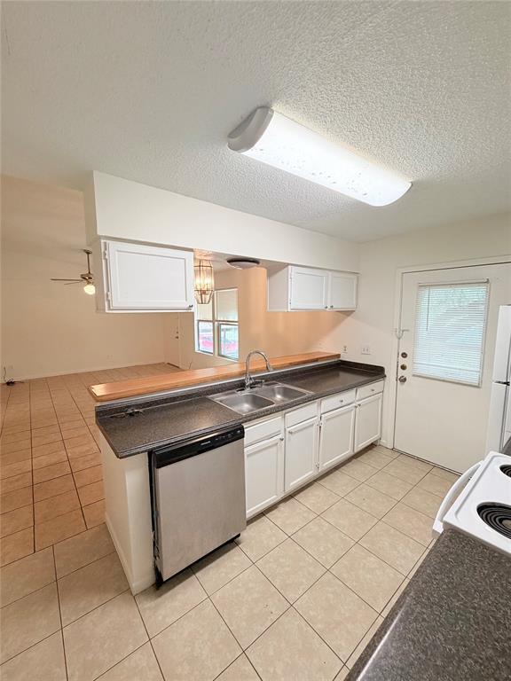 Building Photo - 23393 Nameless Rd