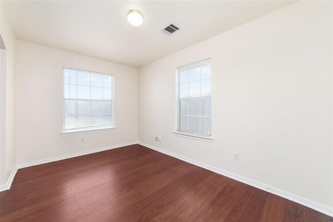Building Photo - 10127 Gil Jr Ln