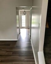 Building Photo - 663 Johahn Dr