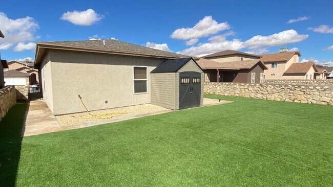 Building Photo - 11884 Auburn Sands Dr