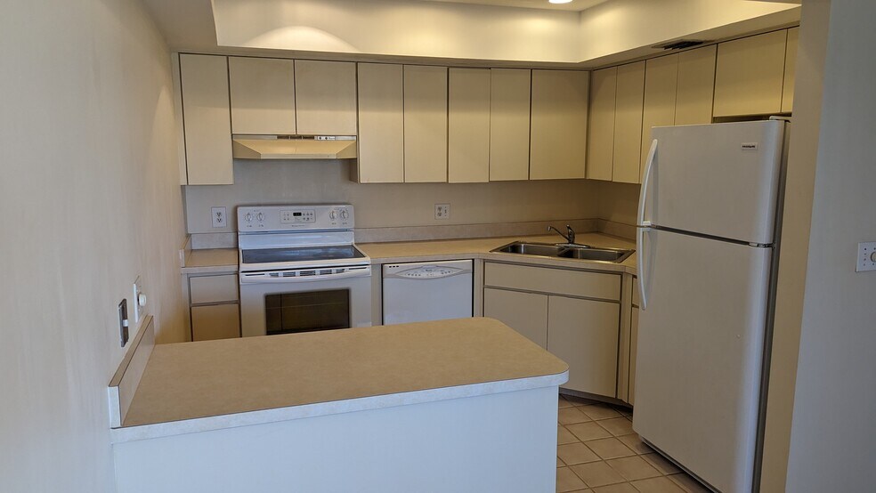 Building Photo - 950 S Kanner Hwy