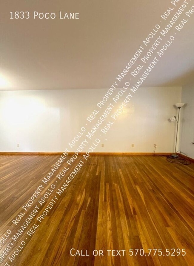 Building Photo - 1833 Poco Ln