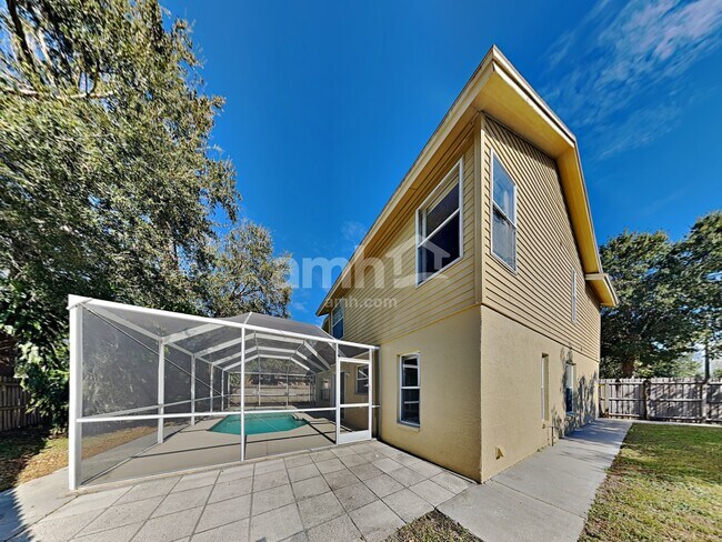 Building Photo - 1712 Scotch Pine Dr