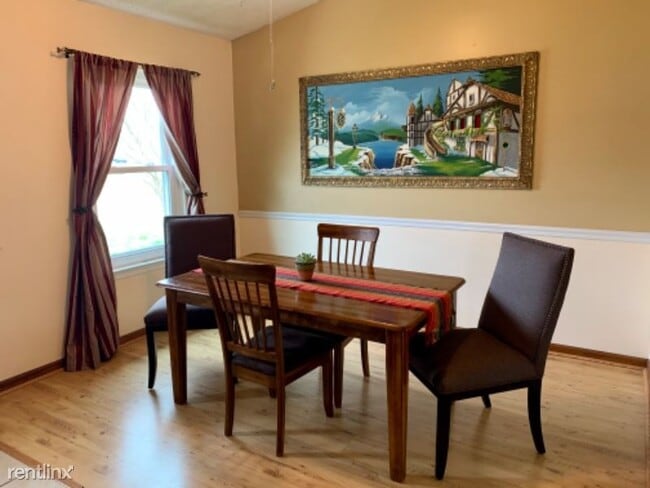 Building Photo - 3 br, 2 bath Townhome - 433 Cobblewood Bnd