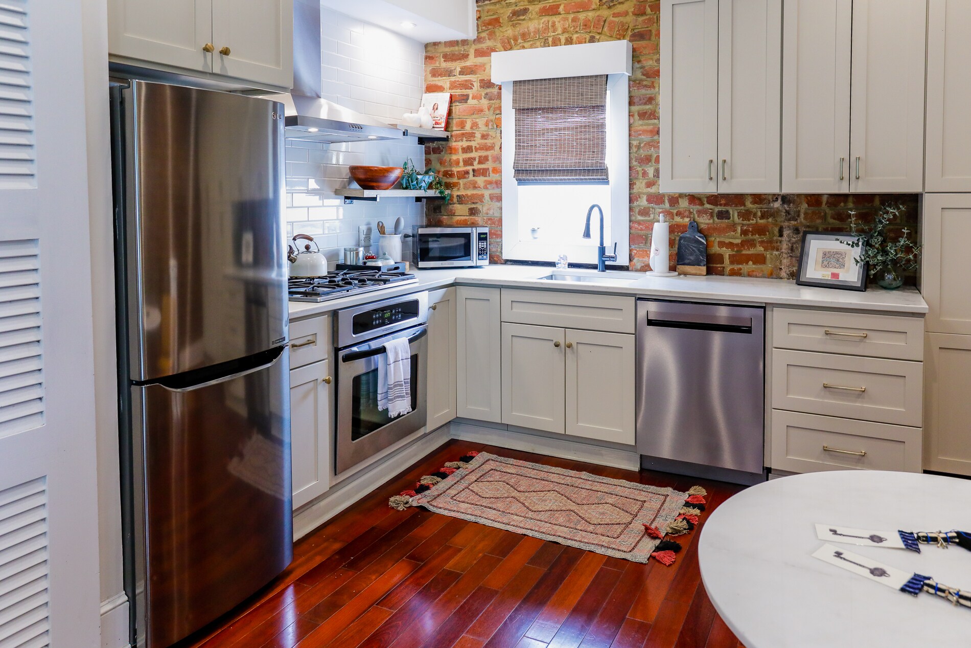 Building Photo - 416 N 3rd St