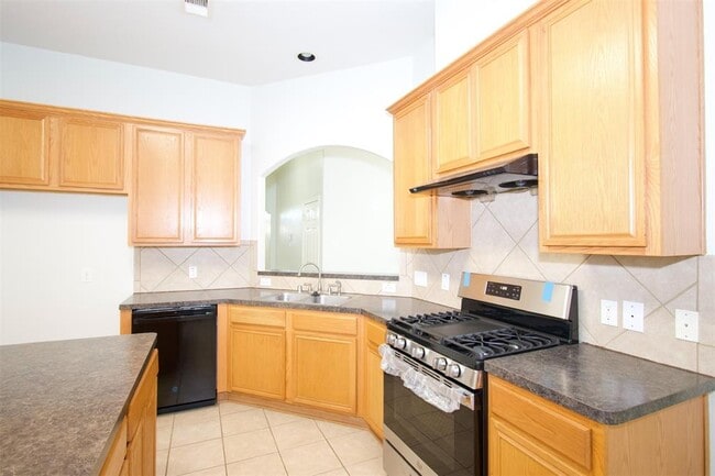 Building Photo - 13222 Boxwood Terrace Dr