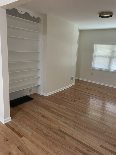 Living Room - 4740 Juniper St