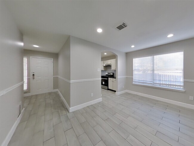 Building Photo - 19111 Deep S Ct