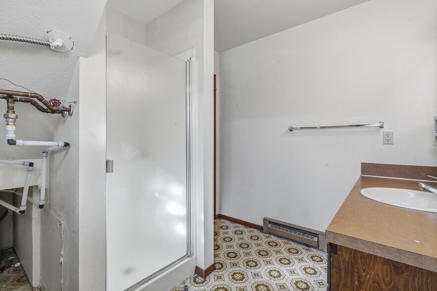 Building Photo - 119 N 9th St