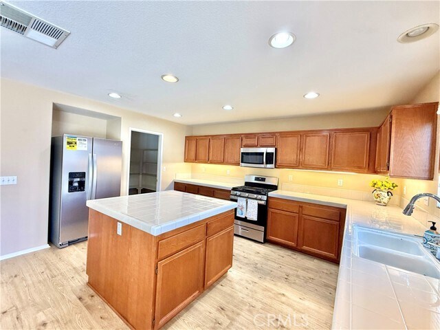 Building Photo - 29064 Azara St