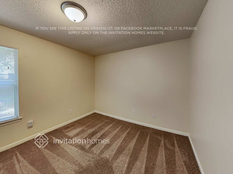 Building Photo - 7805 Royce Hall Ln