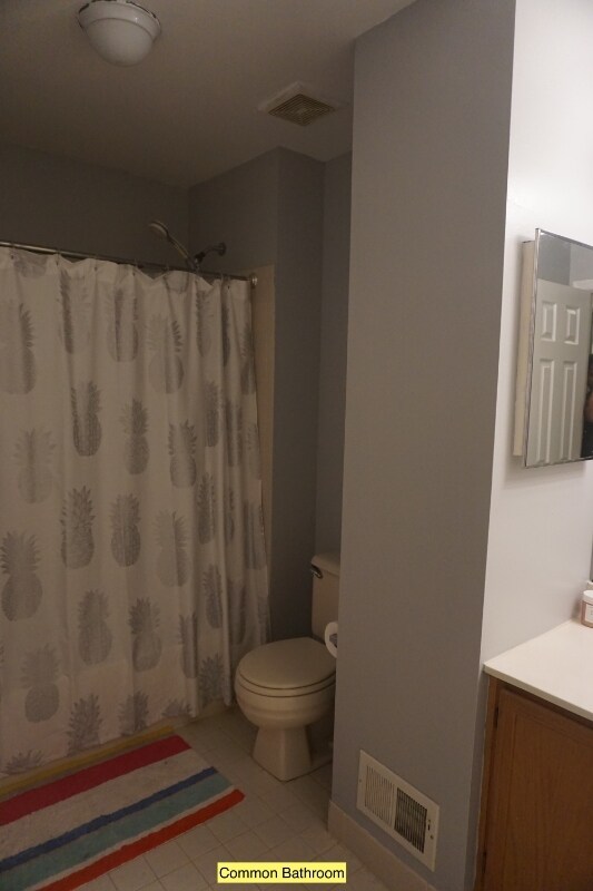 Building Photo - 10 Carlyle Ct