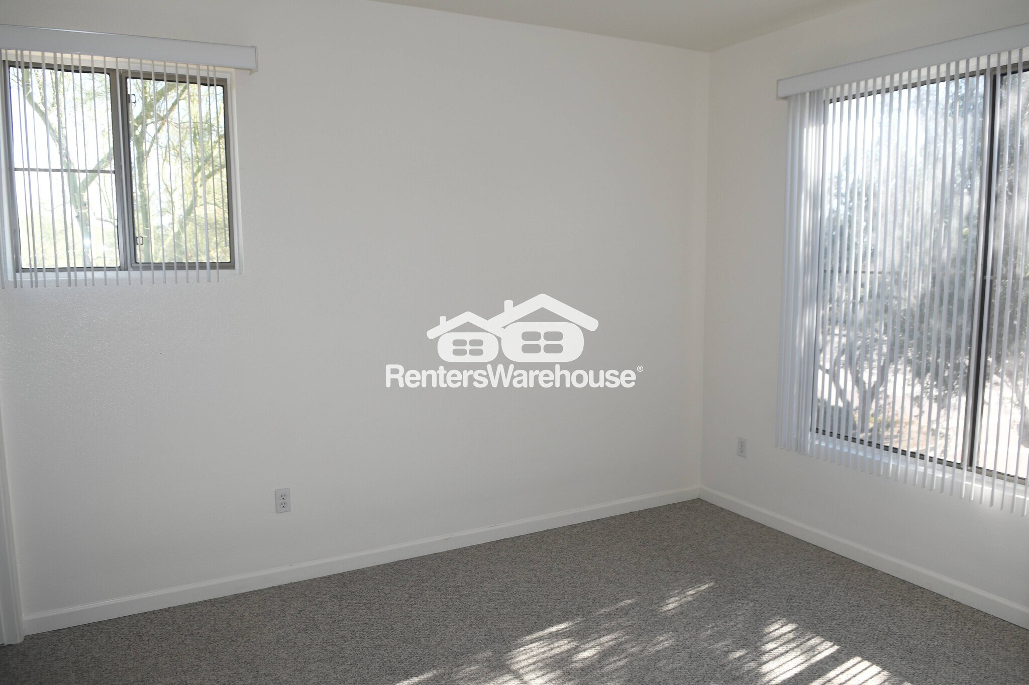 Building Photo - 11680 E Sahuaro Dr