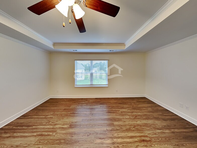 Building Photo - 607 Drema Ct