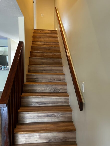 Building Photo - 3583 Whispering Oaks Ln