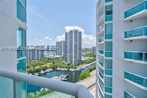 Building Photo - 19400 Turnberry Way
