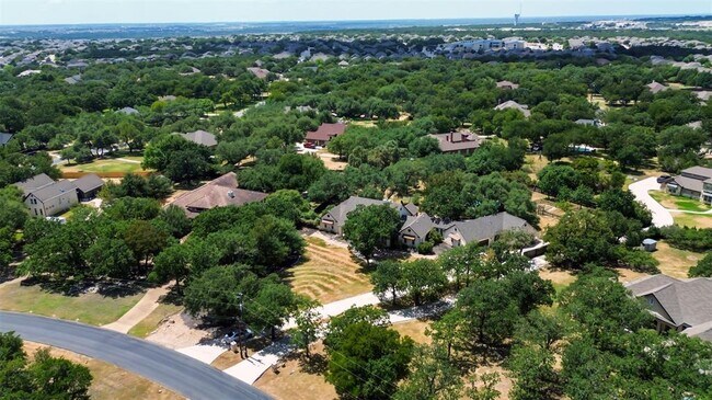 Building Photo - 140 Oak Plaza Dr