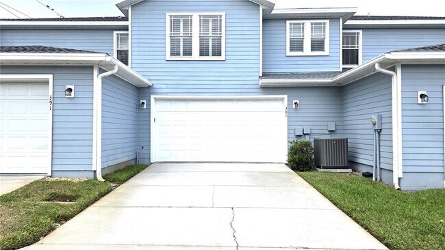 Building Photo - 381 1st Ave SW