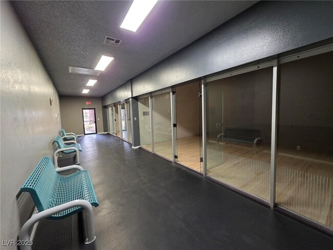 Building Photo - 2200 S Fort Apache Rd