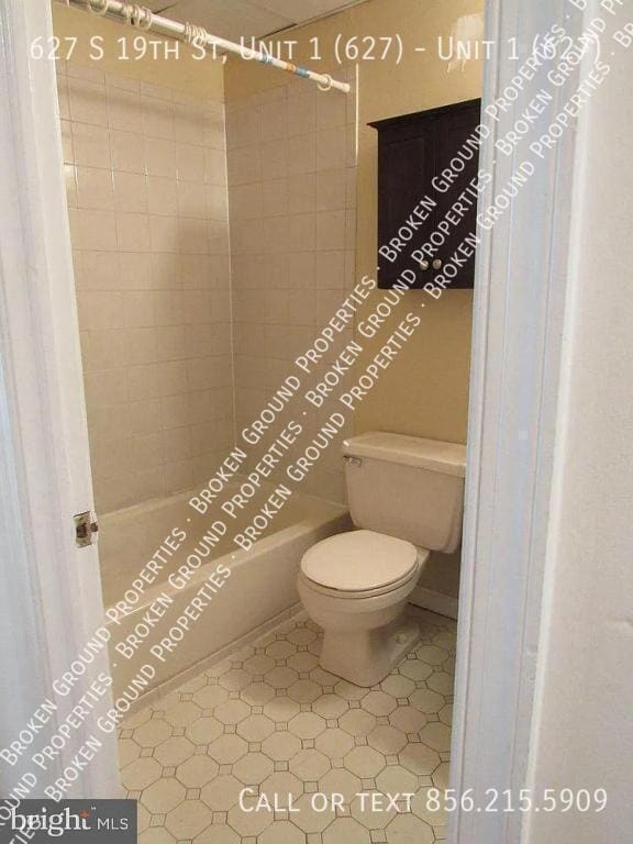 Building Photo - 627 S 19th St