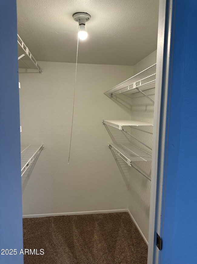 Building Photo - 3513 N Apache Way