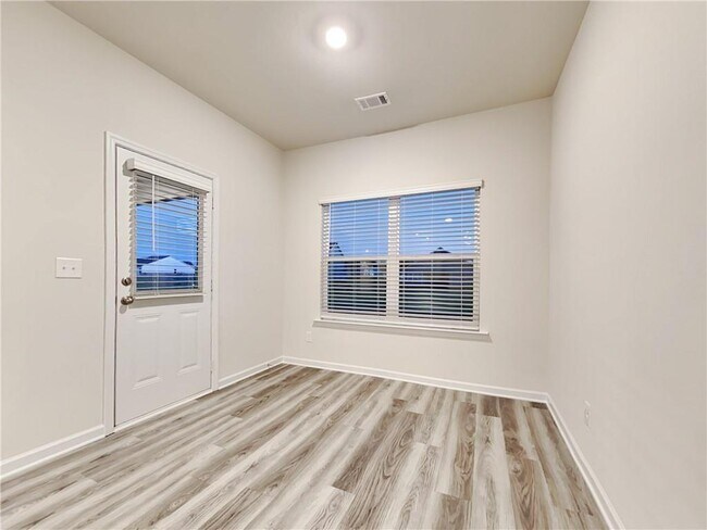 Building Photo - 1161 Amadas Dr