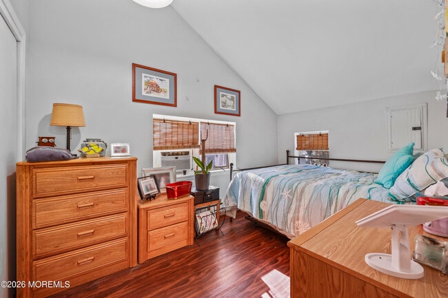 Building Photo - 321 Park Pl Ave