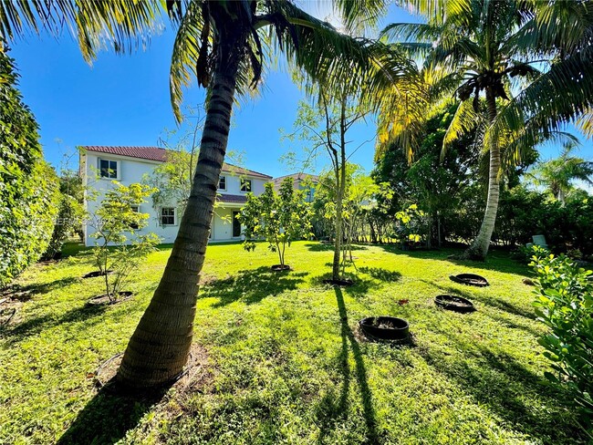 Building Photo - 4383 Laurel Ridge Cir