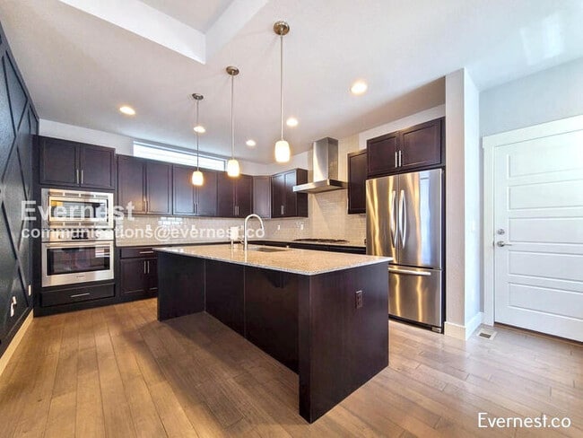 Building Photo - 5470 Trenton St