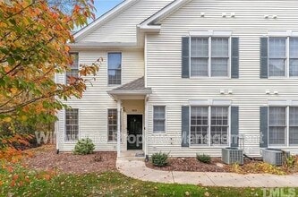 Building Photo - 3313 Kudrow Ln